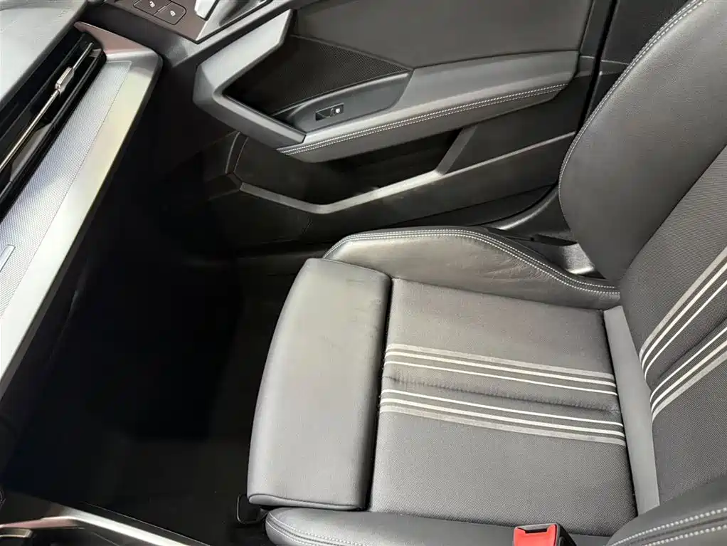 Audi A3 2023 Facelift A3L Limousine 35 TFSI Fashion Sport фото 22