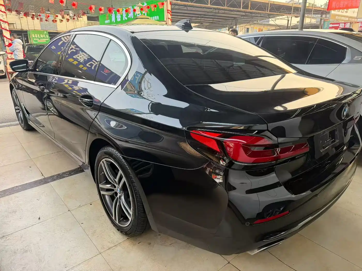 BMW 5 Series 2022 530Li Leading Luxury Package фото 6