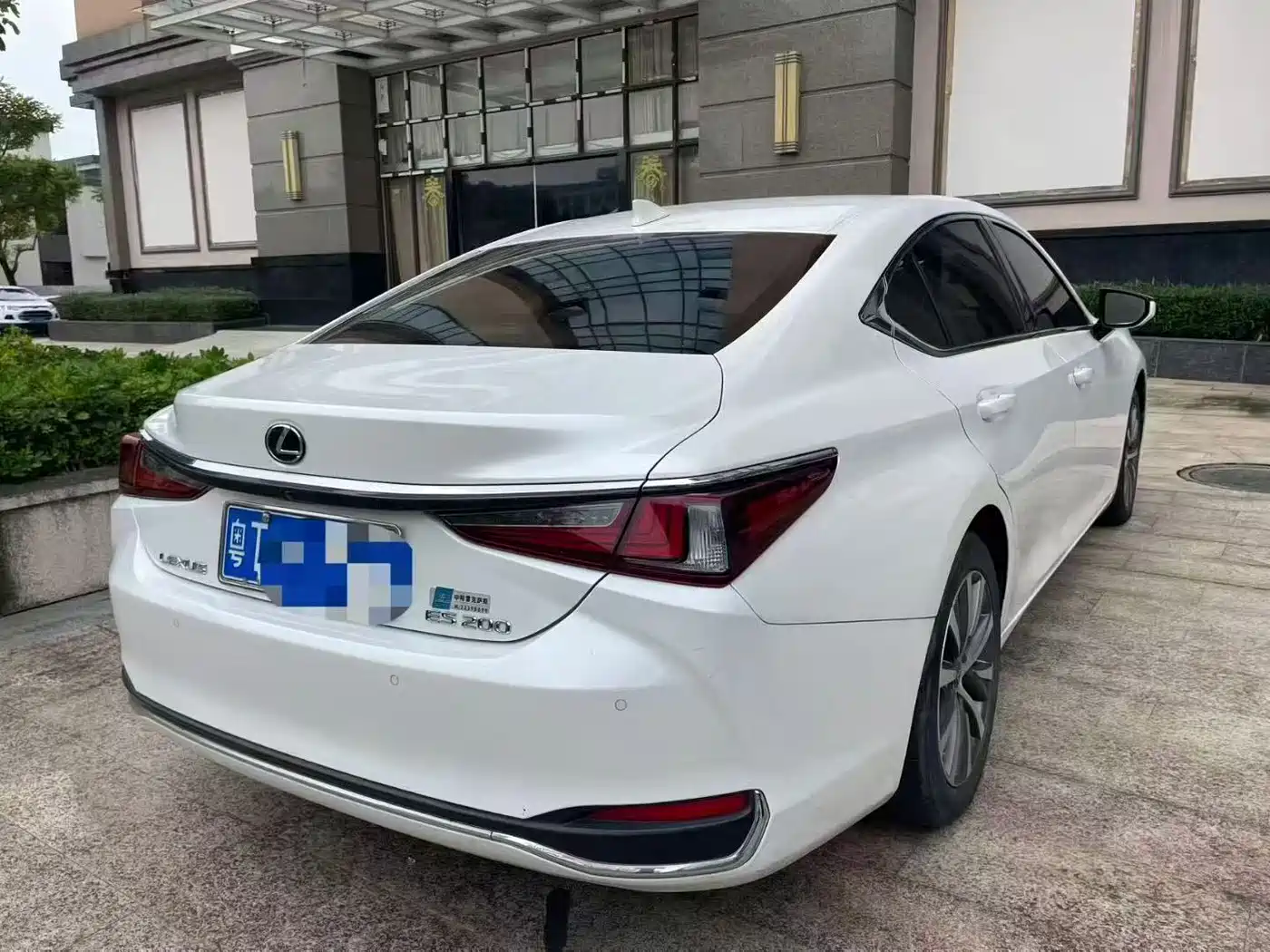 Lexus ES 2020 200 Excellence фото 9