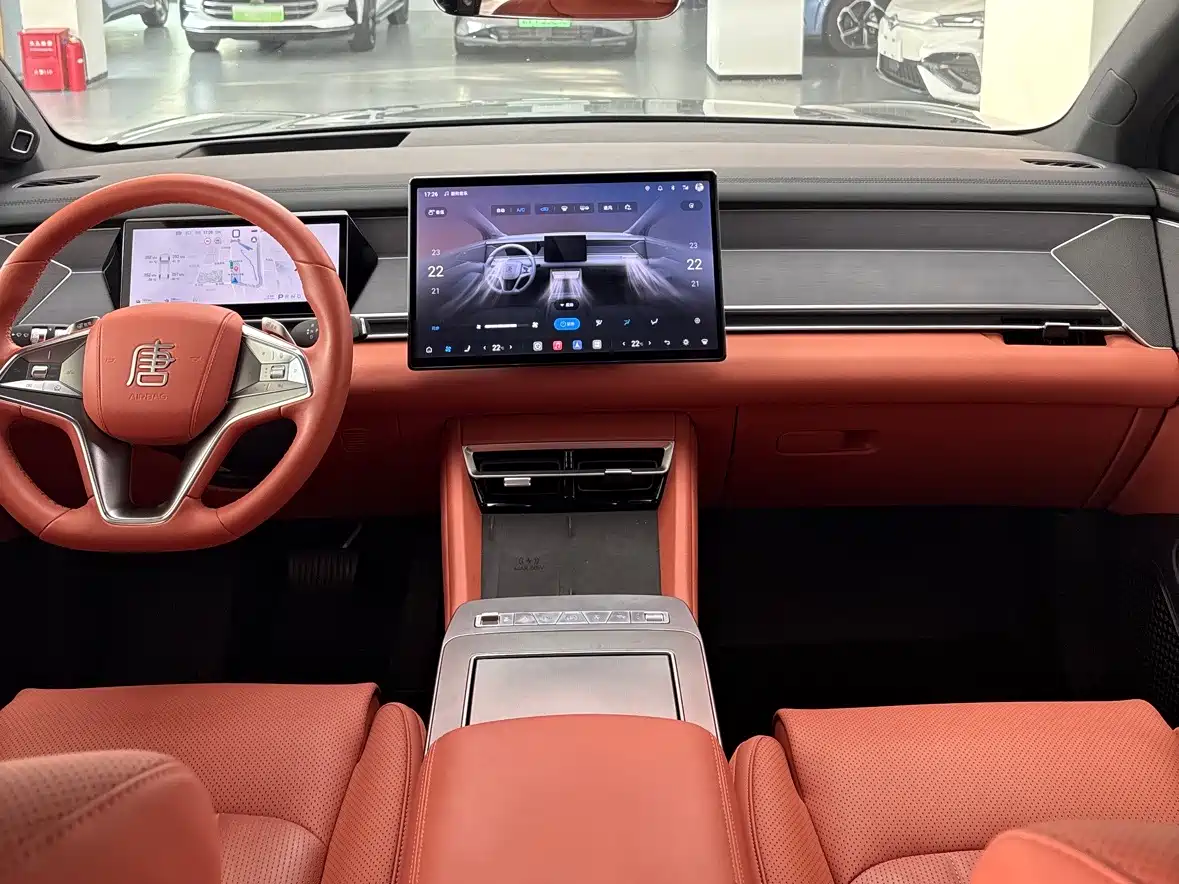 BYD Tang L 2025 DM 175KM Drone Player Edition фото 10