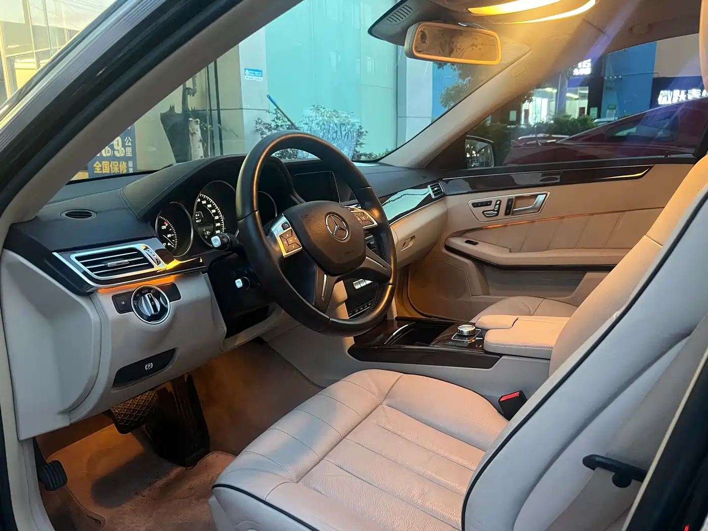 Mercedes-Benz E-Class 2015 E 320 L фото 4