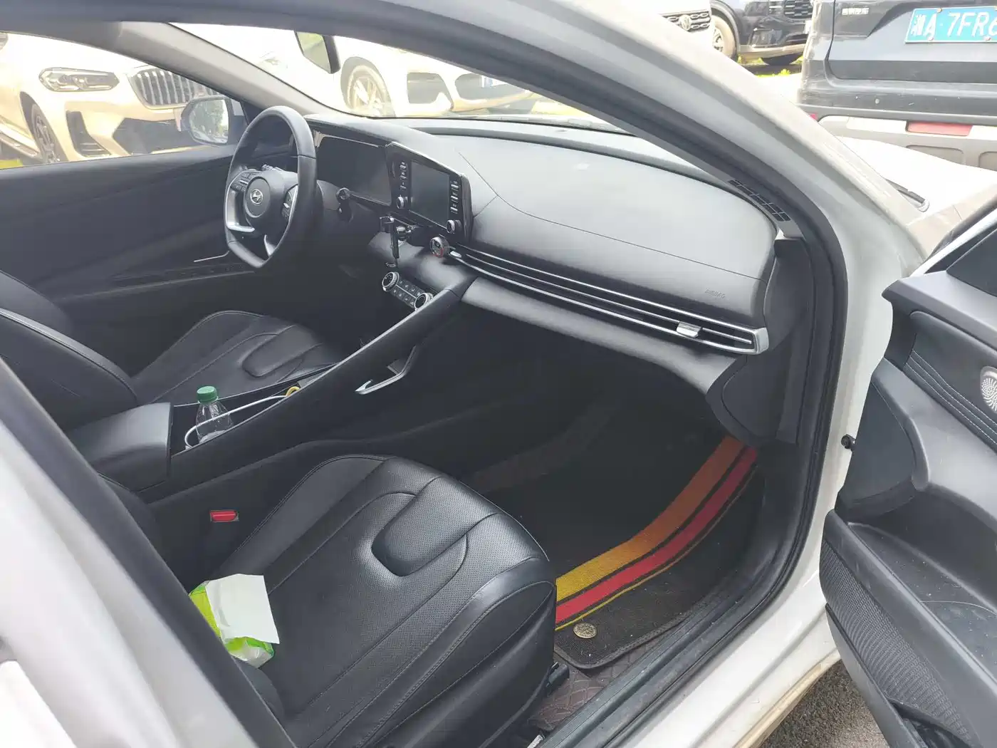 Hyundai Elantra 2022 1.5L CVT GLX Elite Edition фото 5