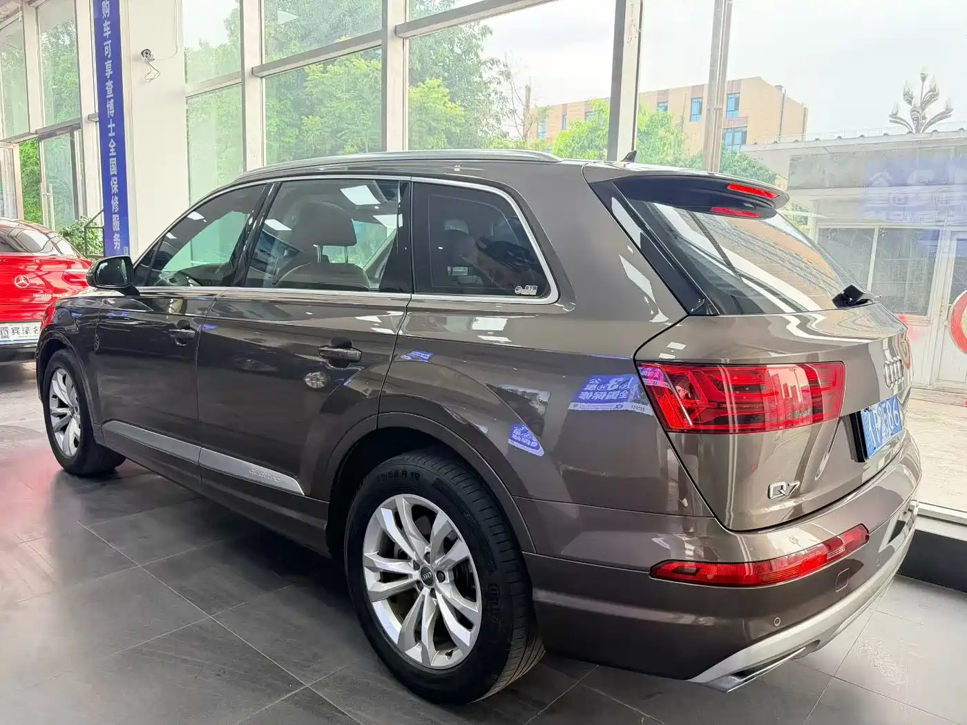 AUDI Q7