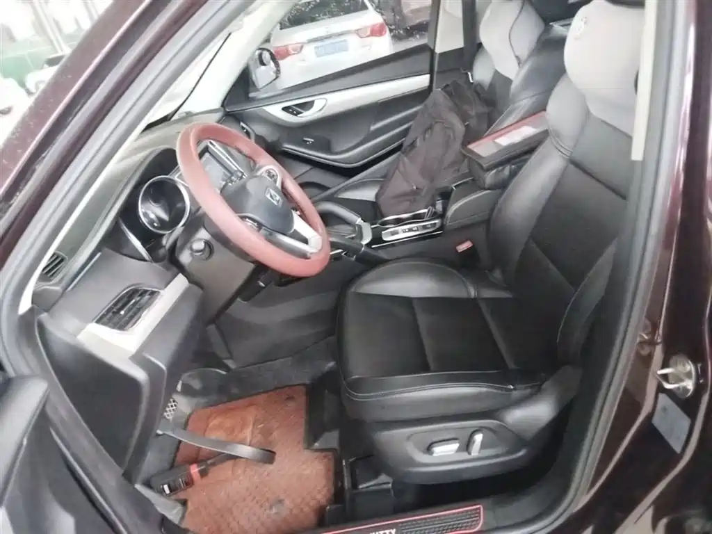 Zotye SR7 2016 2016 1.5T CVT Magic Cube Heart Edition China V