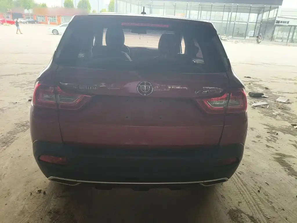 Фото 6 - Zhonghua V3