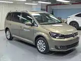 صورة 3 - Volkswagen Touran