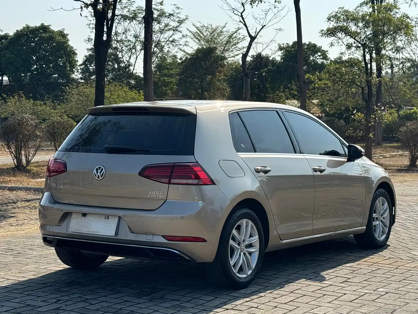 Volkswagen Golf 2018 230TSI Automatic Comfort фото 13