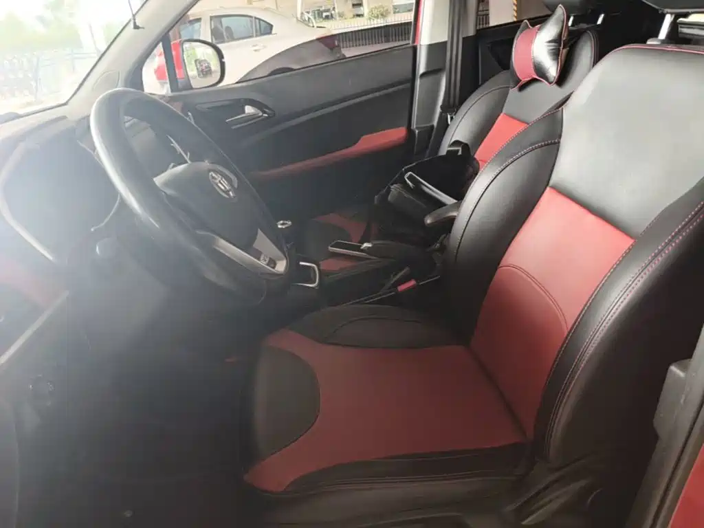 Zhonghua V3 2019 2017 1.5T Manual Flagship