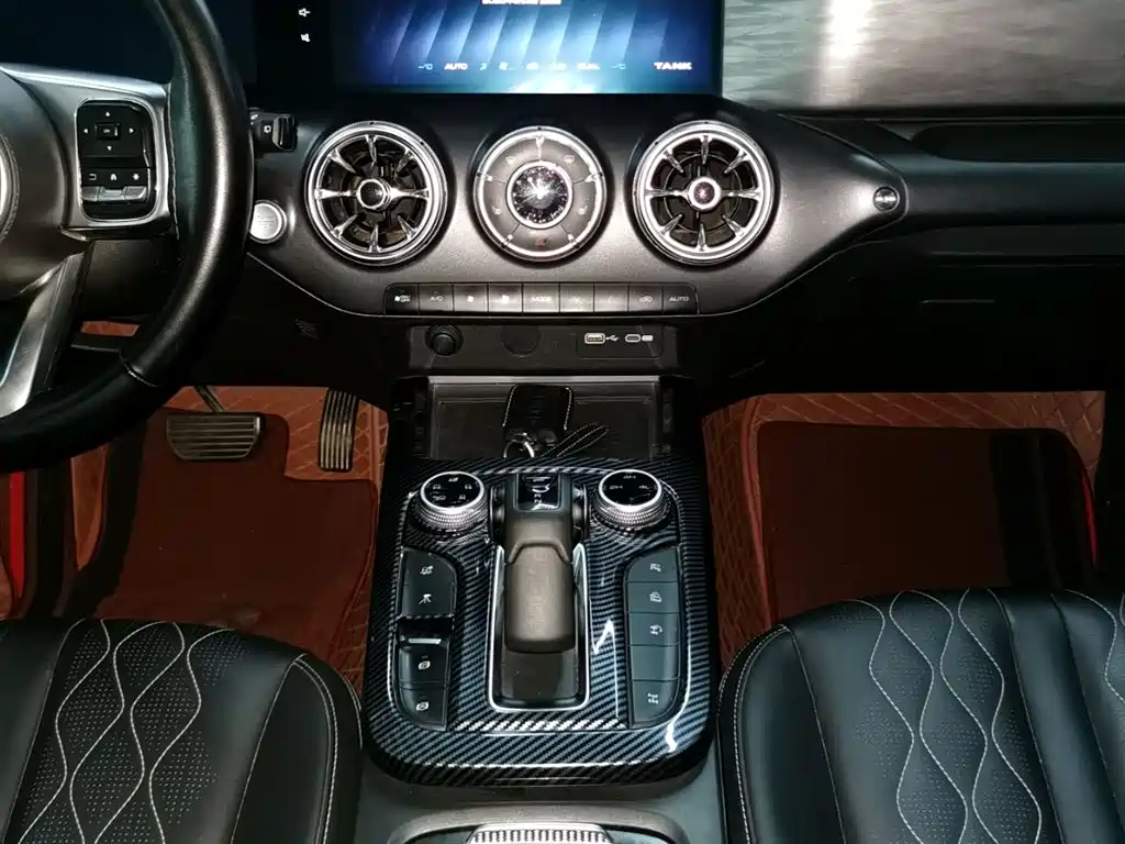 Tank 300 2023 Off-Road Edition 2.0T Challenger фото 13