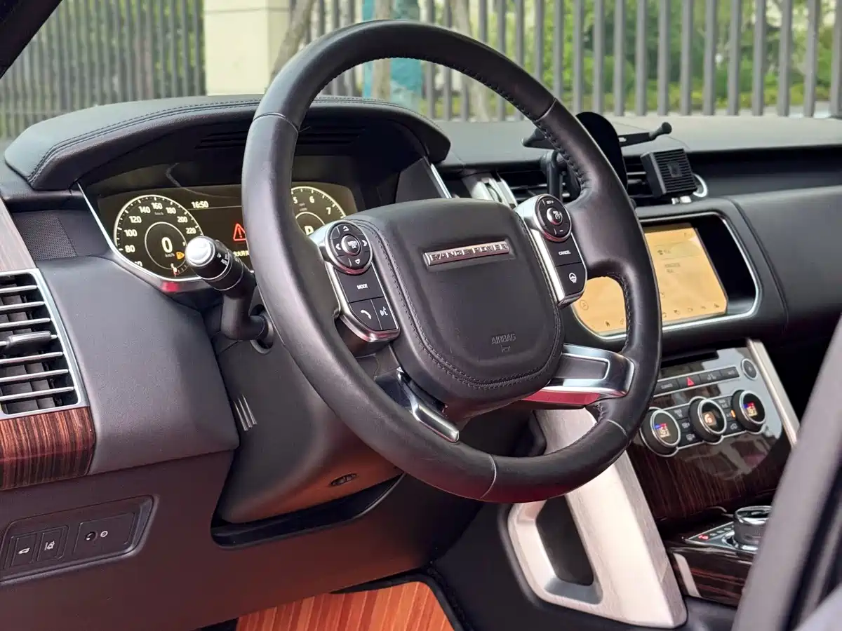 Land Rover Range Rover 2017 3.0 SC V6 Vogue LWB (Long Wheelbase) фото 8
