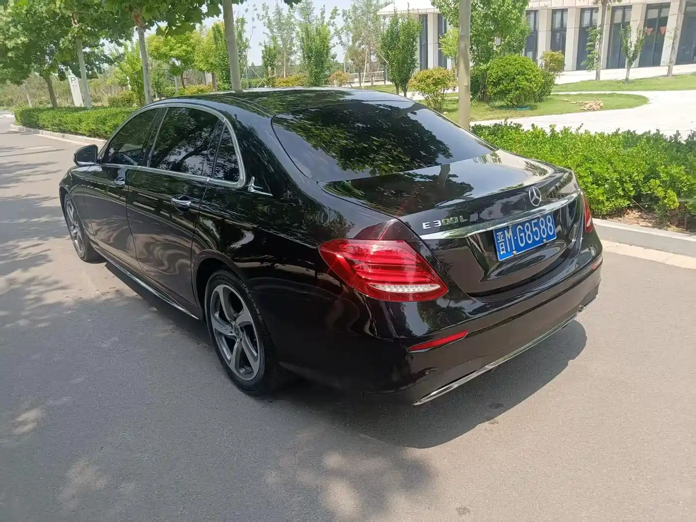 Mercedes-Benz E-Class 2018 Facelift E 300 L Luxury фото 4