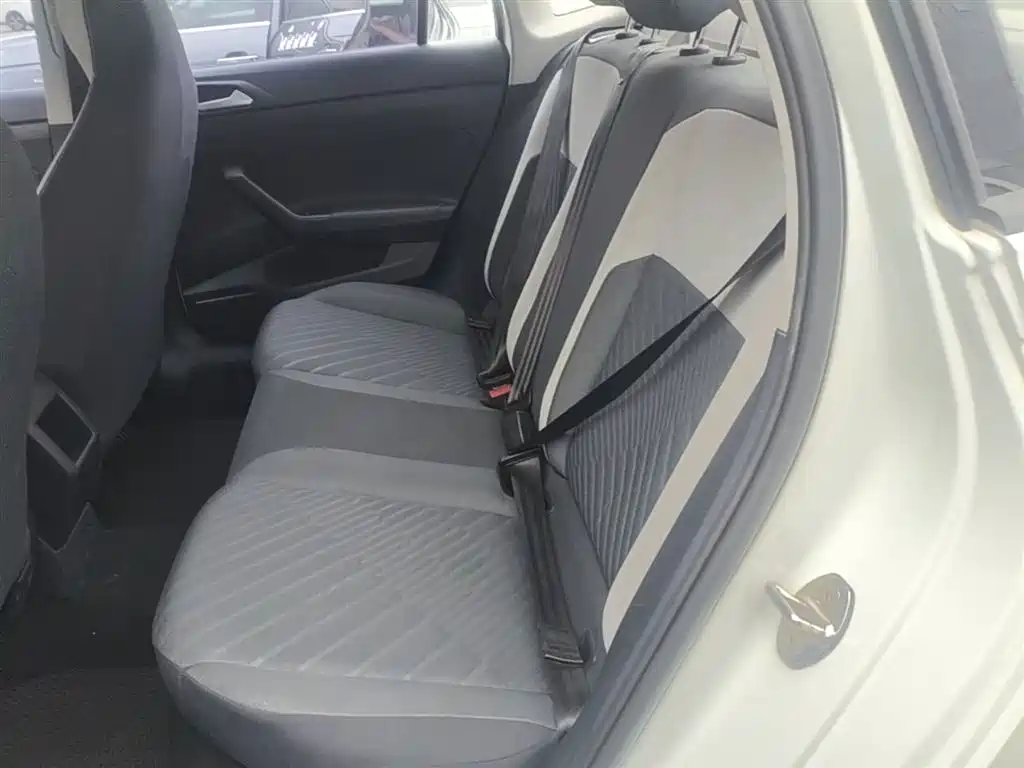 Volkswagen Lavida 2023 Xinrui 1.5L Auto Xinyi Edition фото 17
