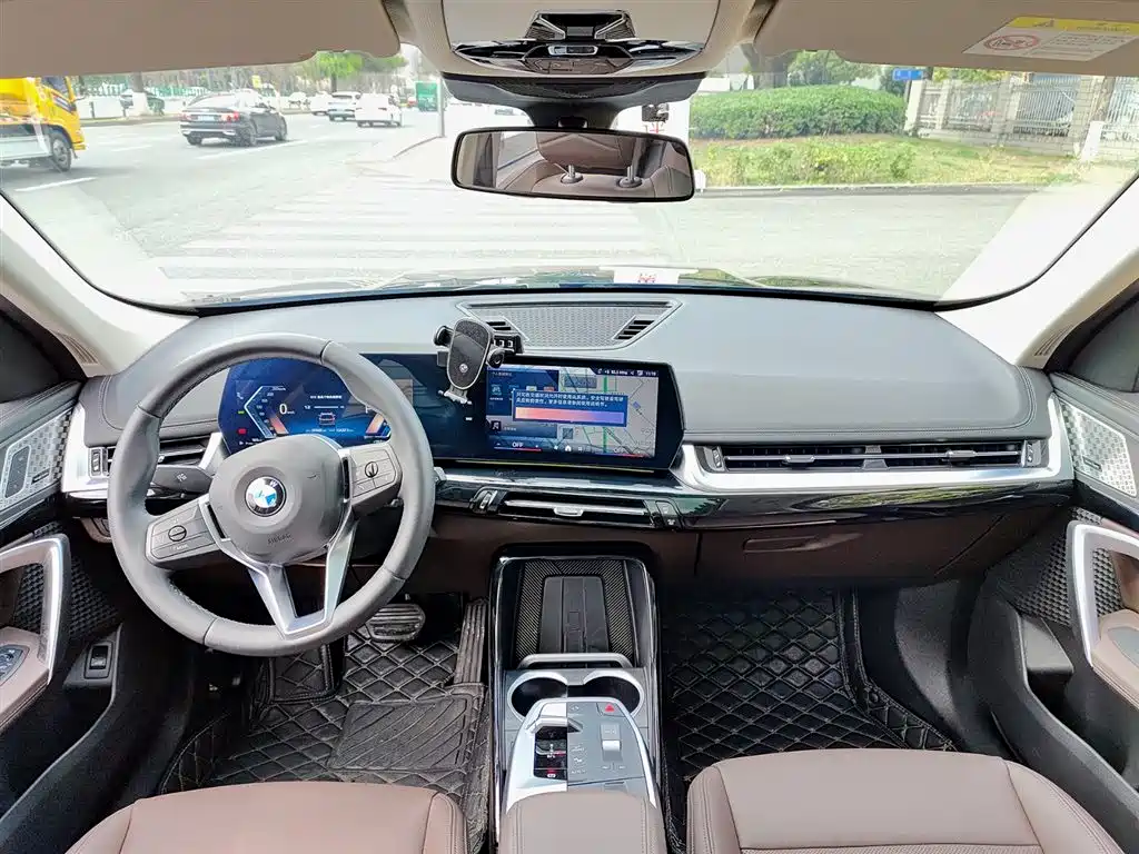 BMW X1 2024 sDrive25Li X Design Package фото 6