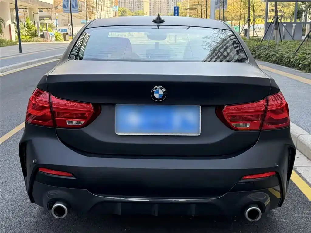 BMW 1 Series 2019 120i Leading M Sport Package фото 24