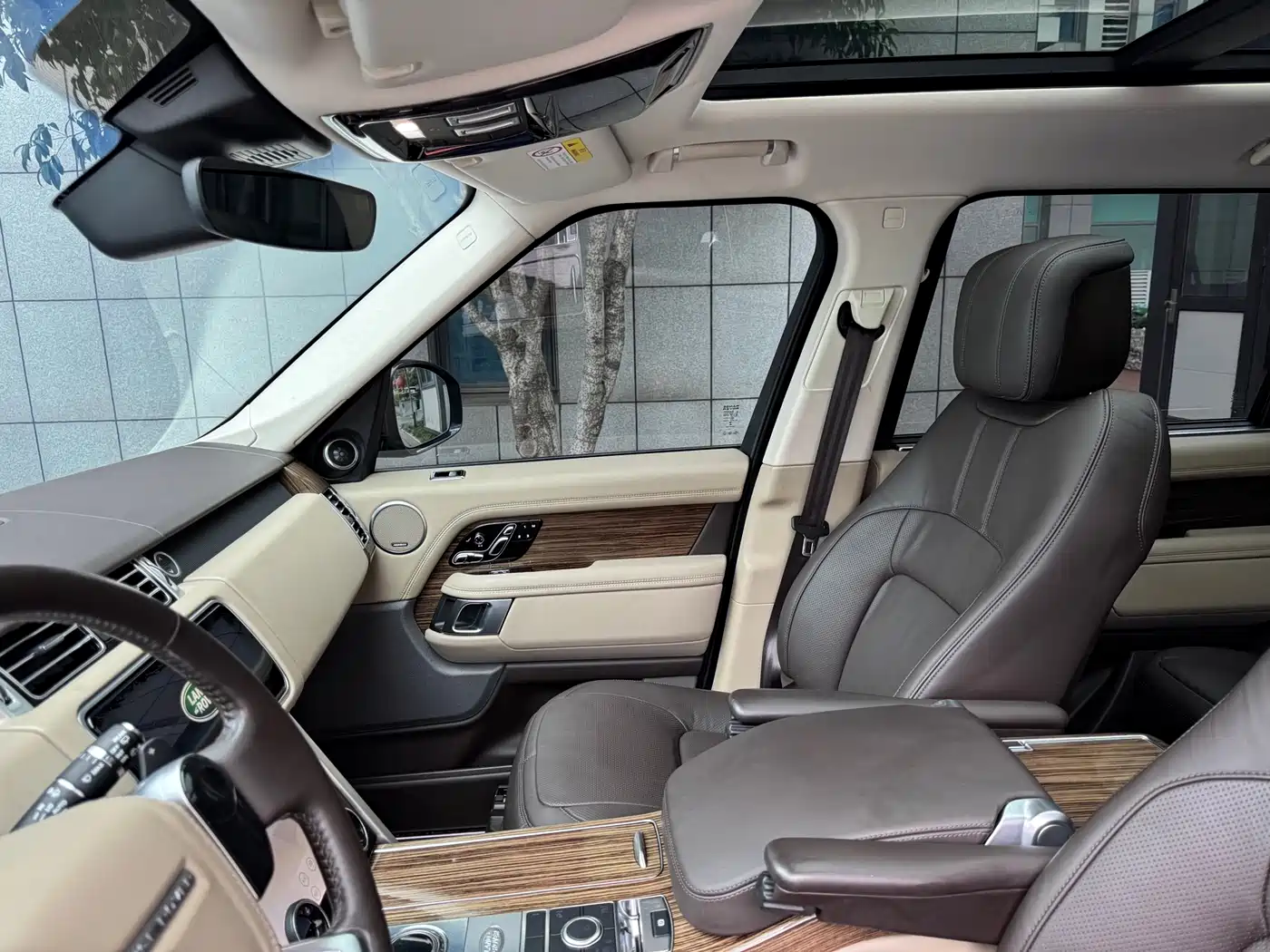 Land Rover Range Rover 2018 3.0 SC V6 Vogue Heritage Extended Edition фото 22