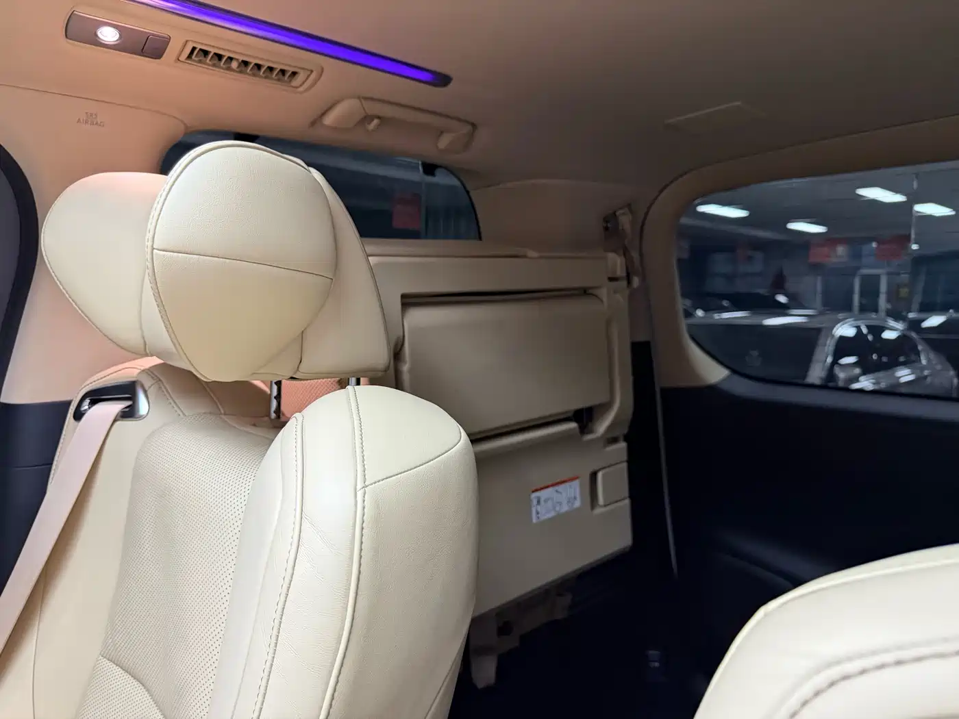 Toyota Alphard 2018 3.5L Premium фото 27