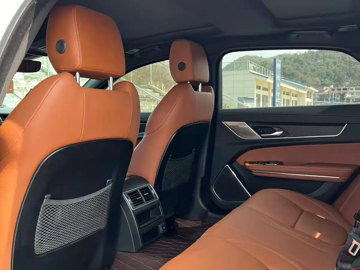 Jaguar XFL 2023 XFL 2.0T P250 2WD Elite Sport Gilded Edition фото 6