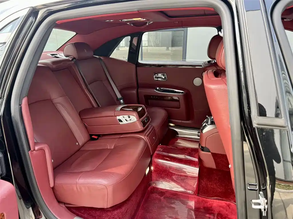 Rolls-Royce Ghost 2014 6.6T Extended Edition фото 7