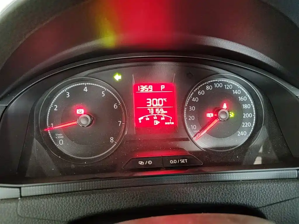 VOLKSWAGEN SANTANA