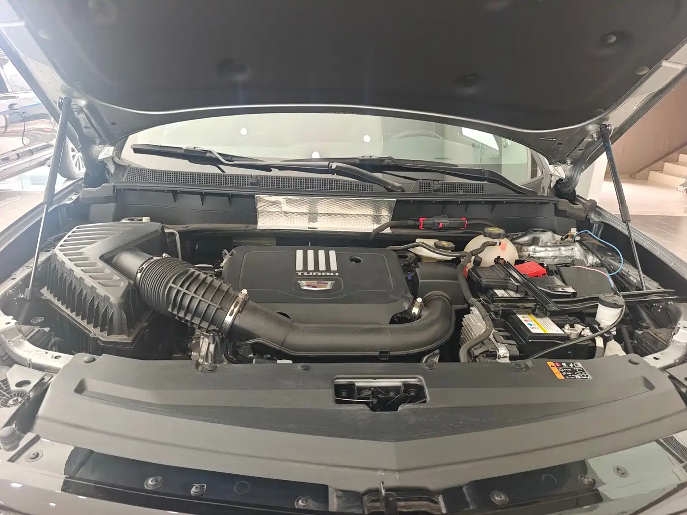 Cadillac XT6 2025 2.0T 6-Seater AWD Executive Black Label Edition фото 12