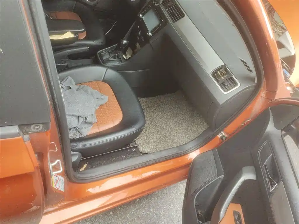 Volkswagen Santana 2015 Gran Santana 1.6L Automatic Trend фото 20