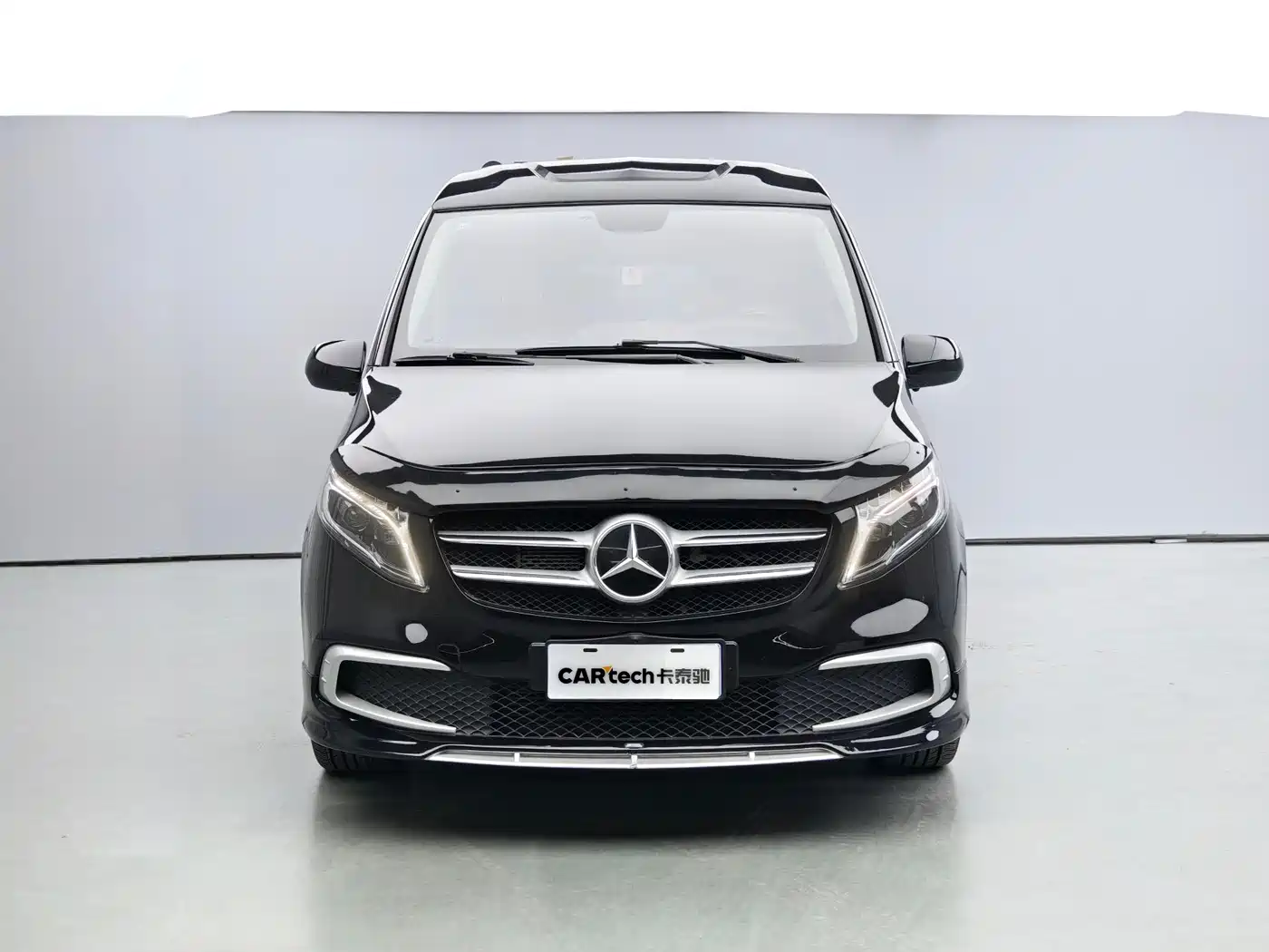 Mercedes-Benz Vito 2021 2.0T Business Edition 7-seater фото 2
