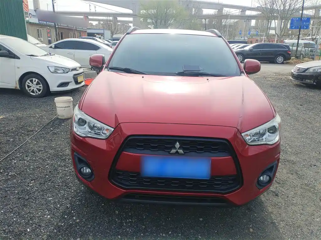 Mitsubishi ASX 2013 2.0L Manual 2WD Comfort фото 3