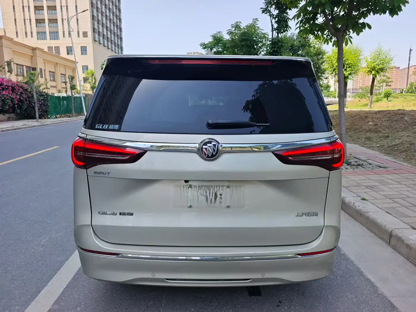 Buick GL8 2021 ES Landlord 653T Premium фото 8
