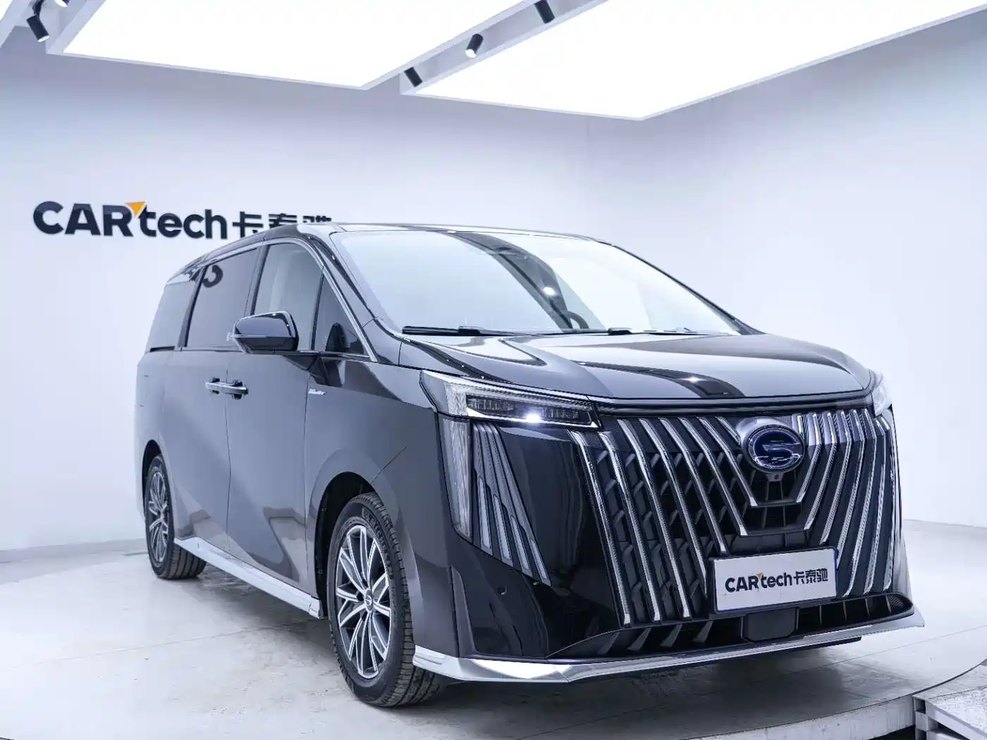 GAC Trumpchi Trumpchi M8 2024 Master Series Super Hybrid фото 5