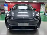 Photo 2 - Zhijie Luxeed R7