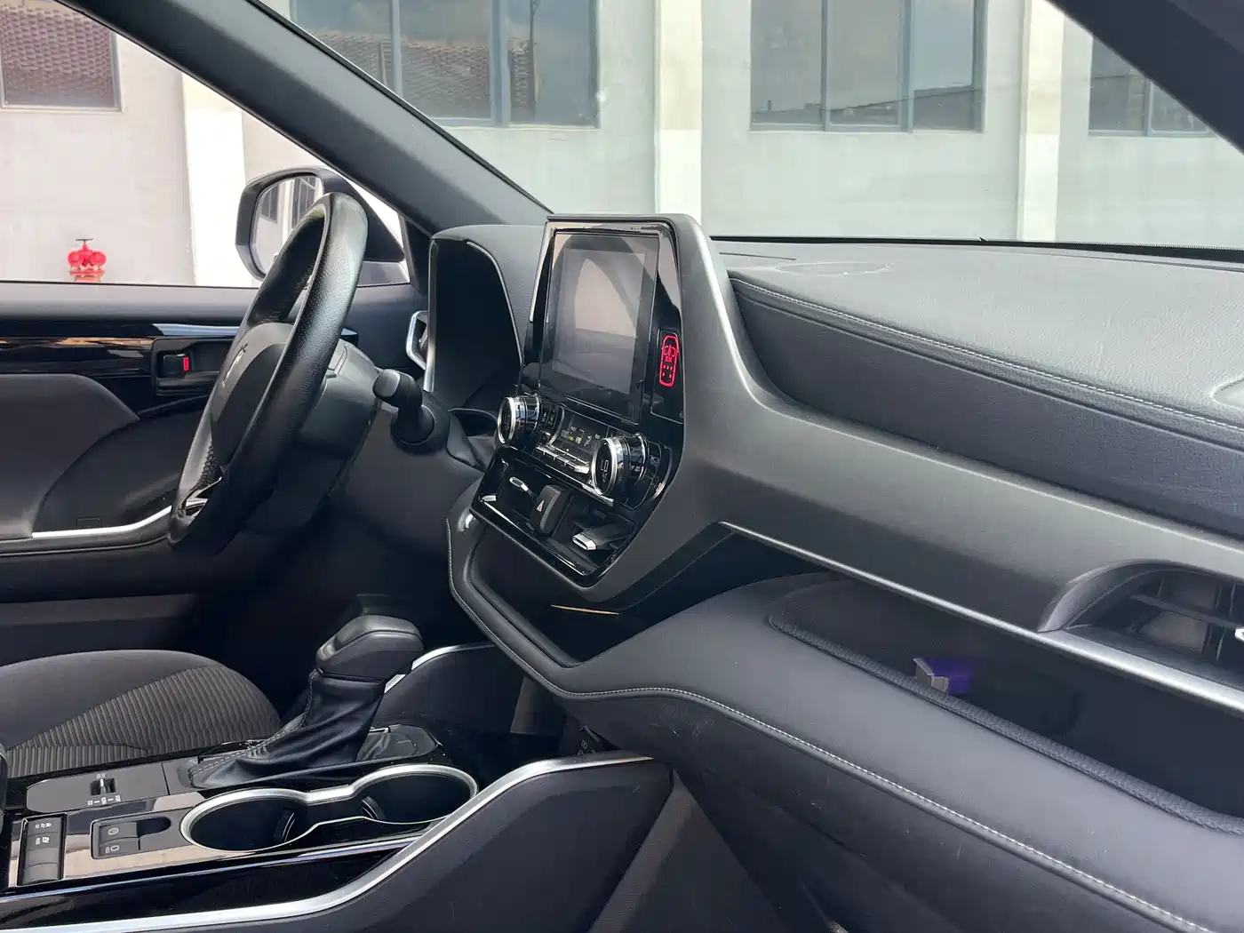 Toyota Crown Kluger 2022 2.5L HEV 2WD Elite Edition фото 14
