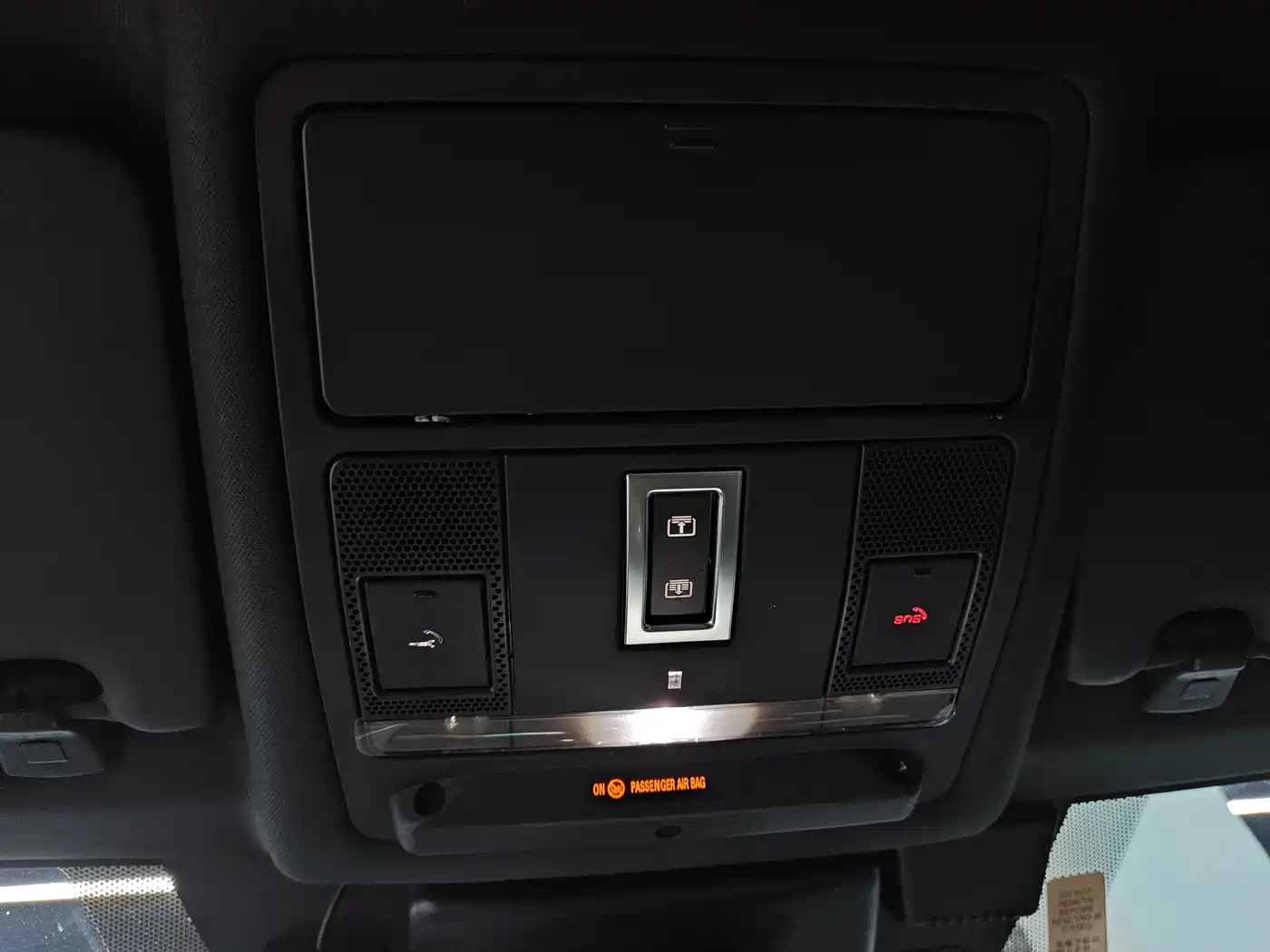 Land Rover Discovery Sport 2022 Model 249PS R-Dynamic S Performance Edition 5-Seater фото 24