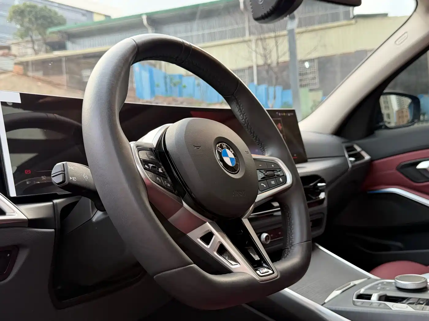 BMW 3 Series 2024 325Li M Sport Package фото 8