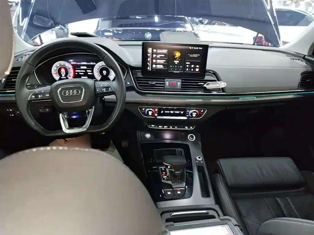 Audi Q5L 2022 Facelift 40T Luxury Dynamic фото 10