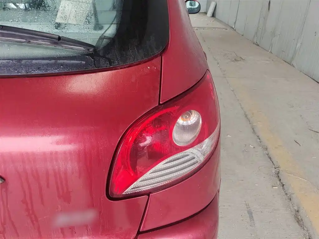 Peugeot 207 2011 Hatchback 1.4L Manual Joy Edition фото 8