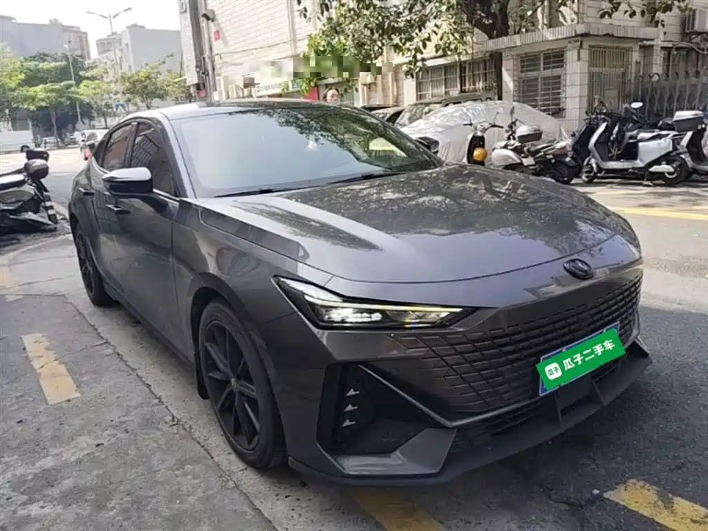 CHANGAN UNI-V