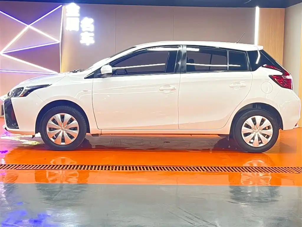 Toyota YARiS L Zhi Xuan 2020 1.5L CVT Leading Edition фото 8
