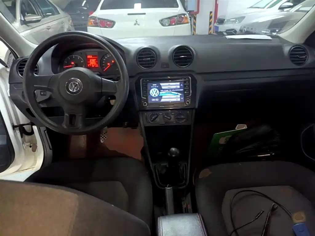 Volkswagen Jetta 2015 Value Edition 1.6L Manual Fashion фото 10