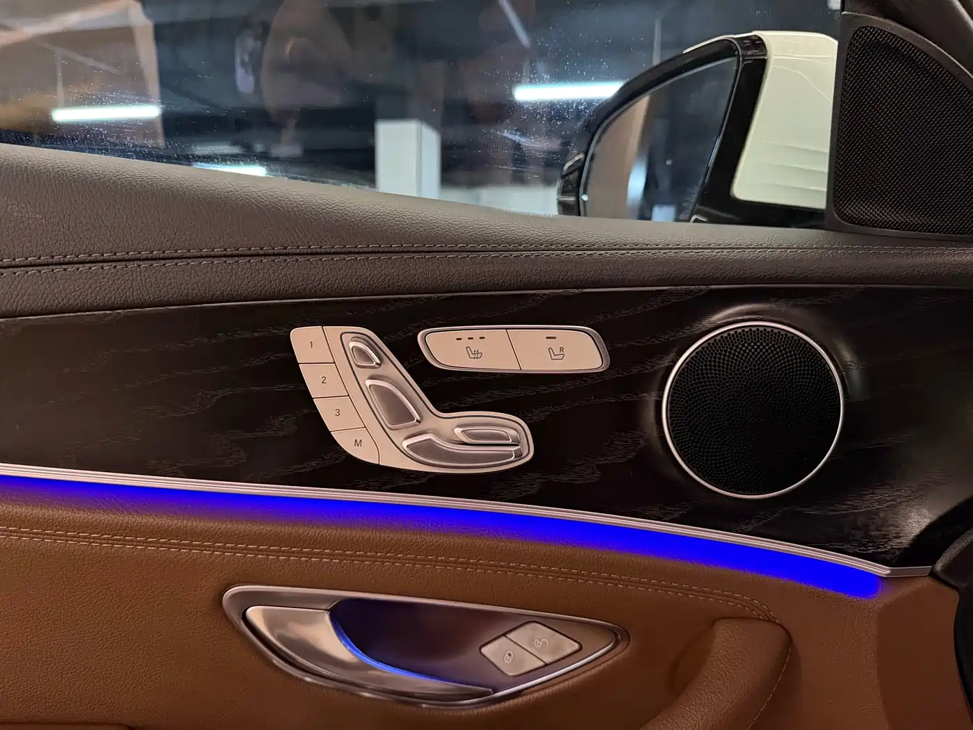 Mercedes-Benz E-Class 2019 E 300 L Sport Luxury фото 6