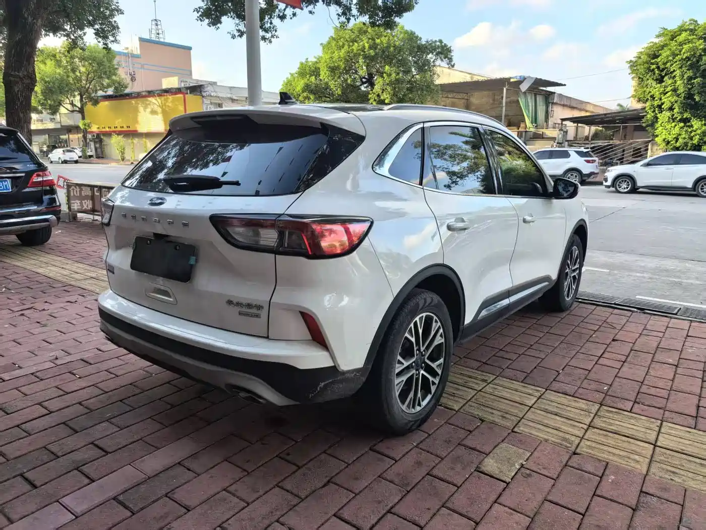 FORD RUIJI