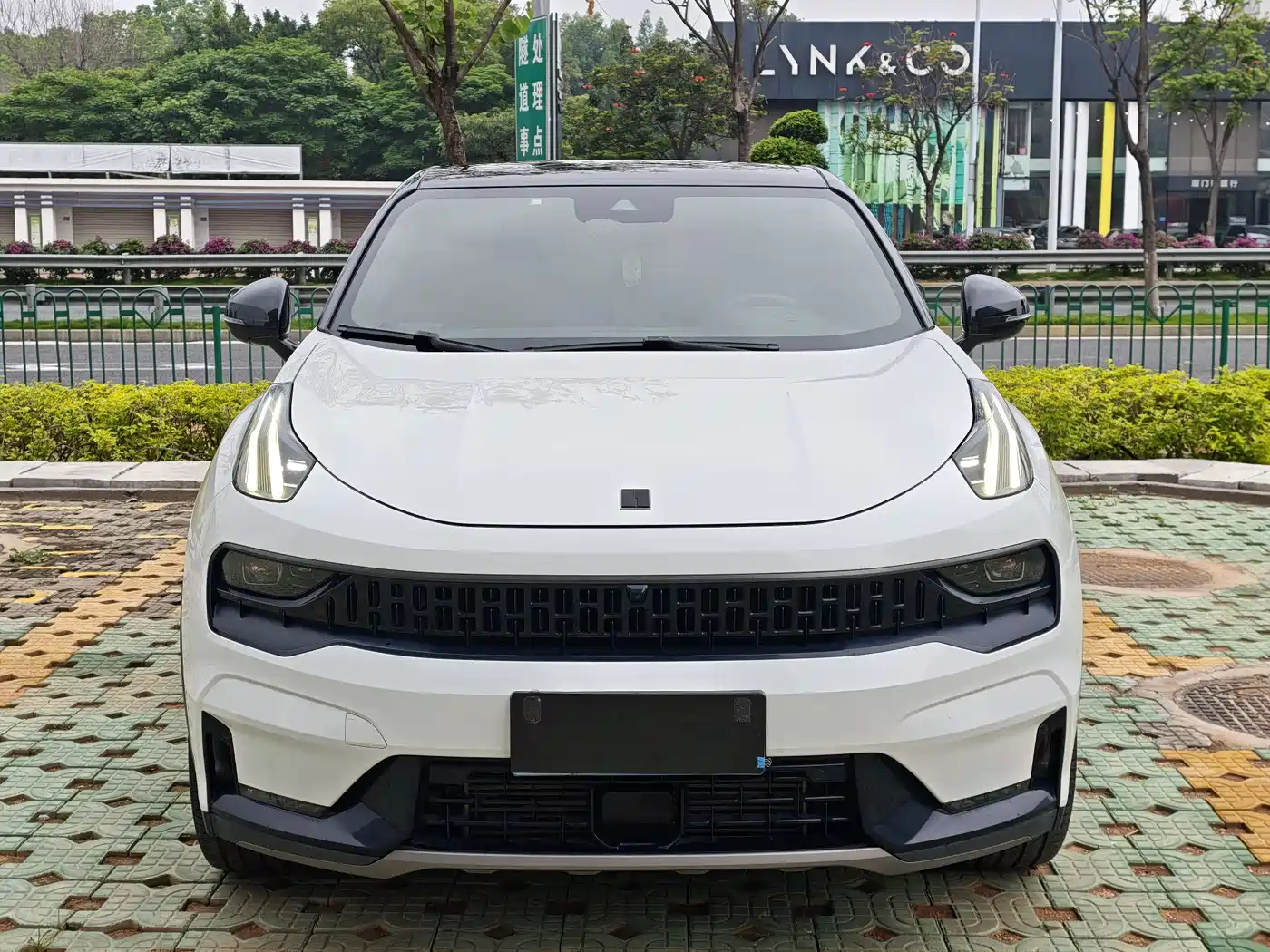 Lynk & Co 05 2022 2.0TD 4WD Power Halo фото 2