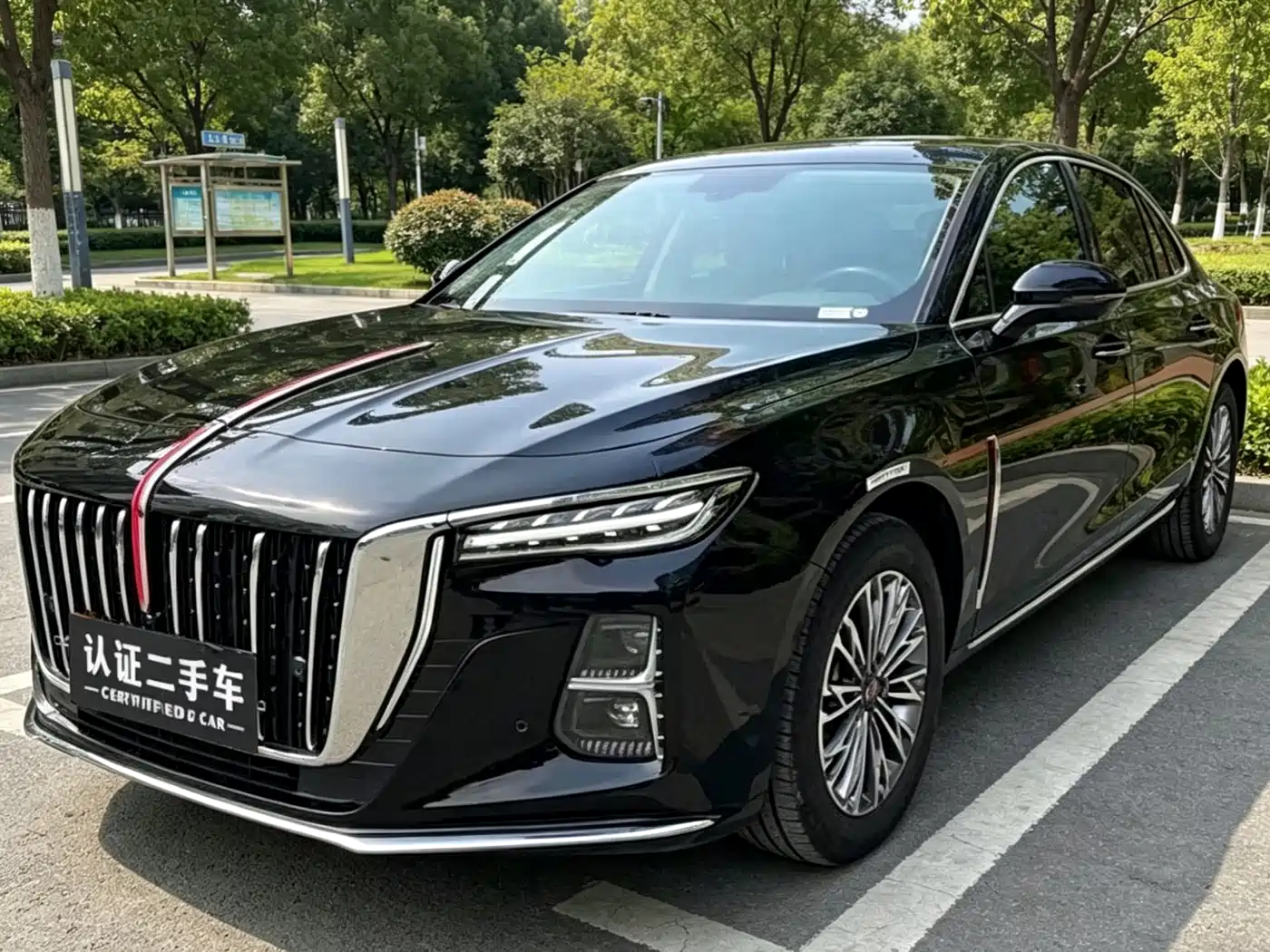 Hongqi H5 2023 1.5T DCT Smart Connect Joy Edition фото 3