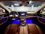 Photo 11 - Mercedes-Benz E-Class