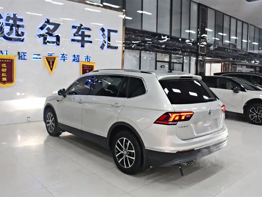 Volkswagen Tiguan L 2017 330TSI Automatic 2WD Luxury Edition фото 15