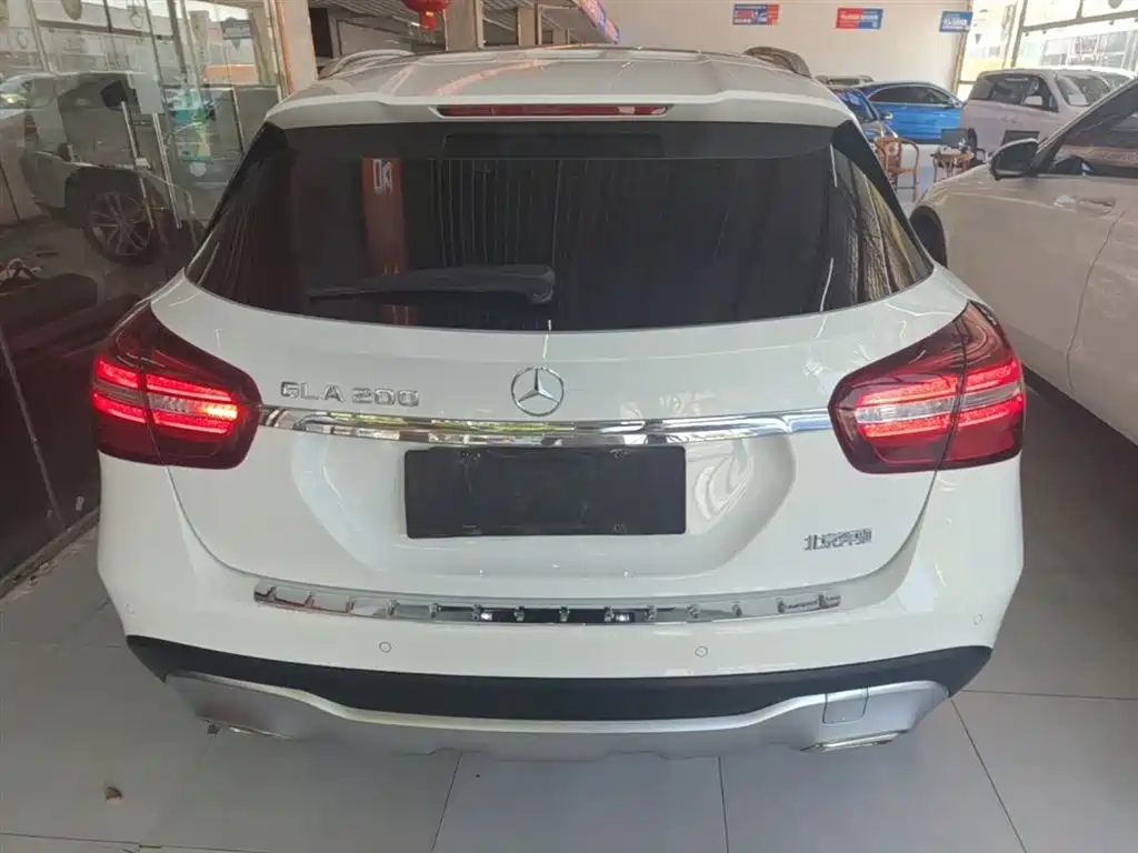 Mercedes-Benz GLA 2019 GLA 200 Dynamic фото 4