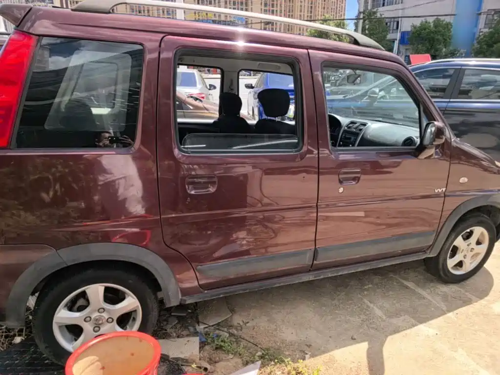 Suzuki Beidouxing X5 2015 2013 Cruiser 1.4L VVT Standard