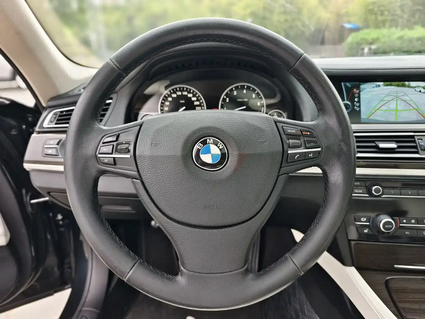 BMW 7 Series 2011 740Li Steinway Limited Edition фото 28