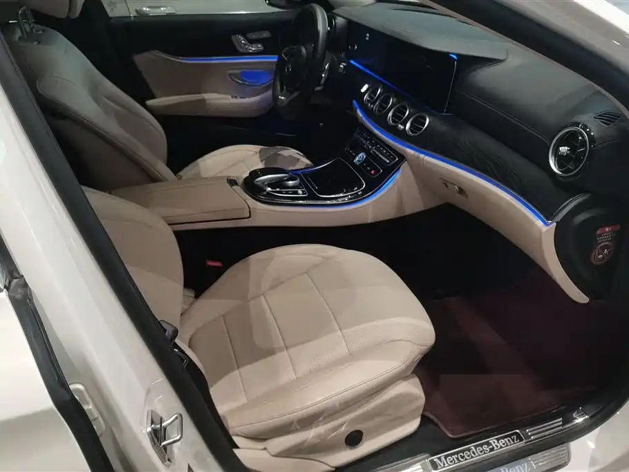 Mercedes-Benz E-Class 2016 E 300 L Sport Fashion Type фото 8
