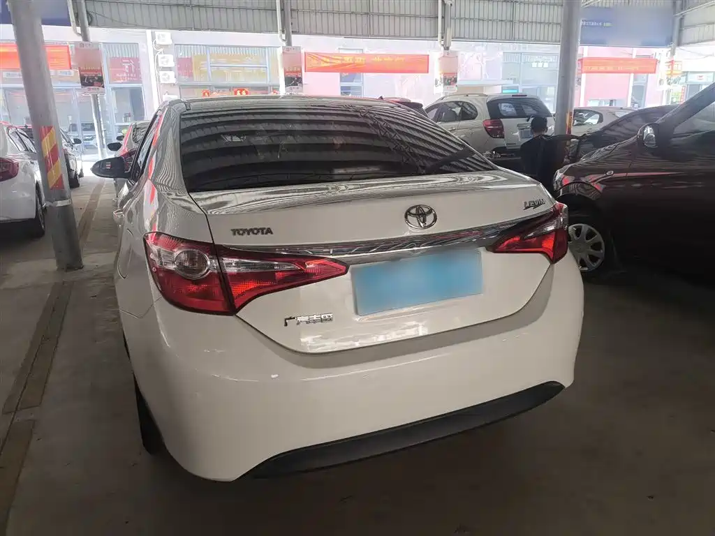 Toyota Levin 2016 1.6G CVT Elite Edition фото 7