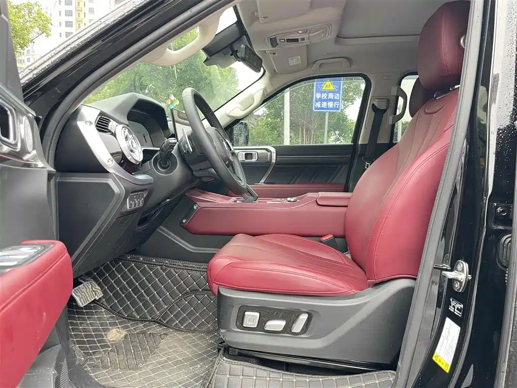 Tank 400 New Energy 2024 Hi4-T Off-Road Edition фото 4